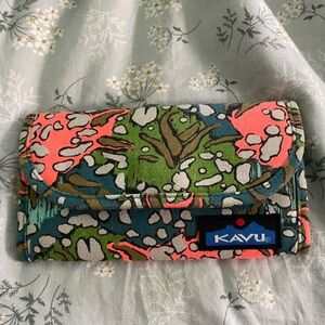 Kavu Big Spender Trifold Wallet